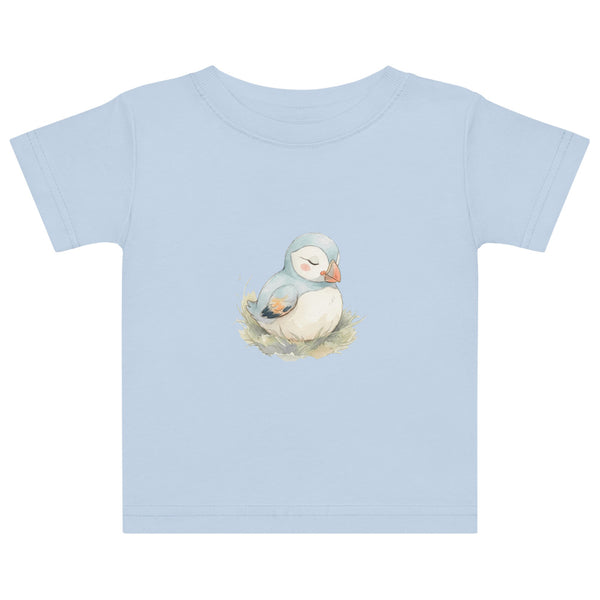 T-shirt bébé macareux endormi en illustration aquarelle scandinave, palette bleu glacier et corail, coton doux, tailles 6M à 24M
