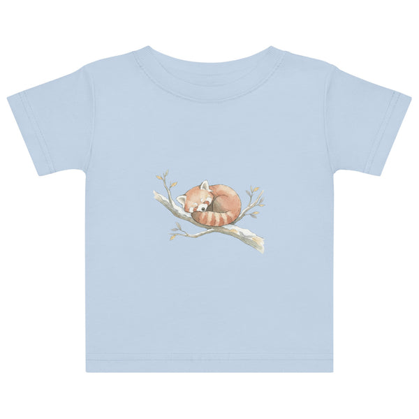 T-shirt bébé panda roux endormi sur branche enneigée, illustration aquarelle scandinave en terracotta poudré et crème, coton doux taille 6M à 24M