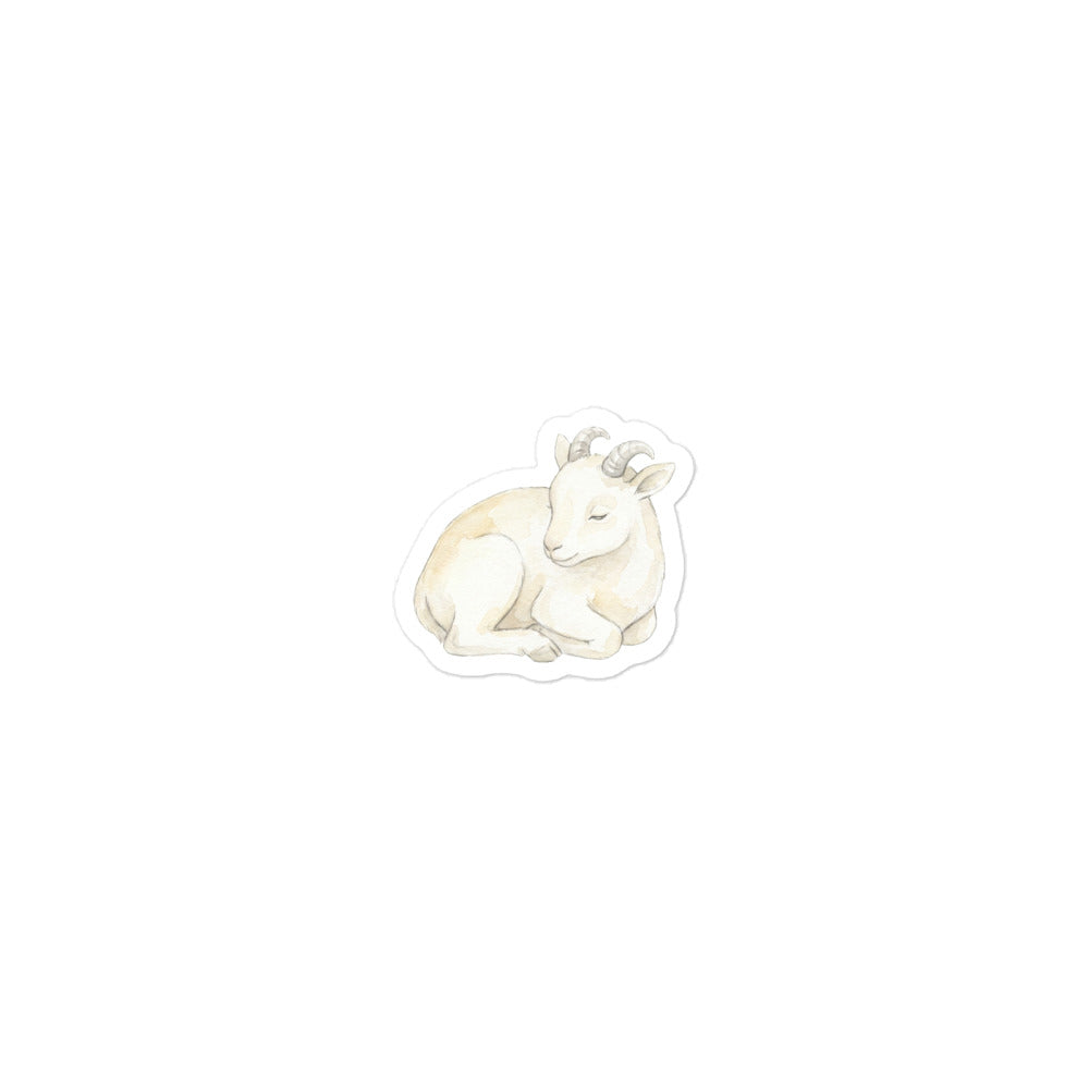 Sticker découpé chambre bébé montagne – Mouflon endormi